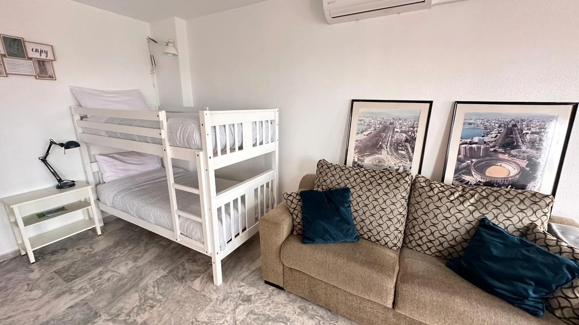 Nuestro Atico Con Vistas Al Mar Terraza, Piscina Y Parking Apartment Malaga