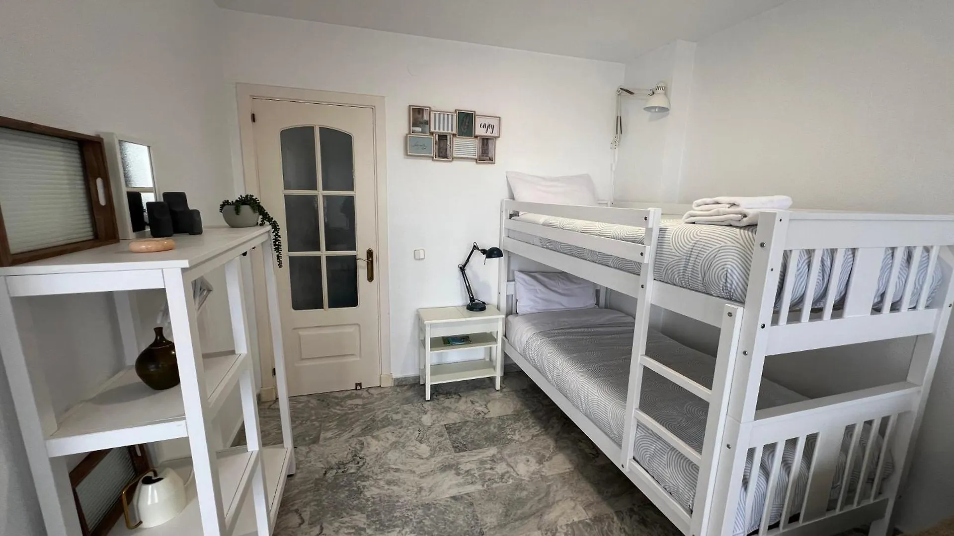 Ferienwohnung Nuestro Atico Con Vistas Al Mar Terraza, Piscina Y Parking Málaga