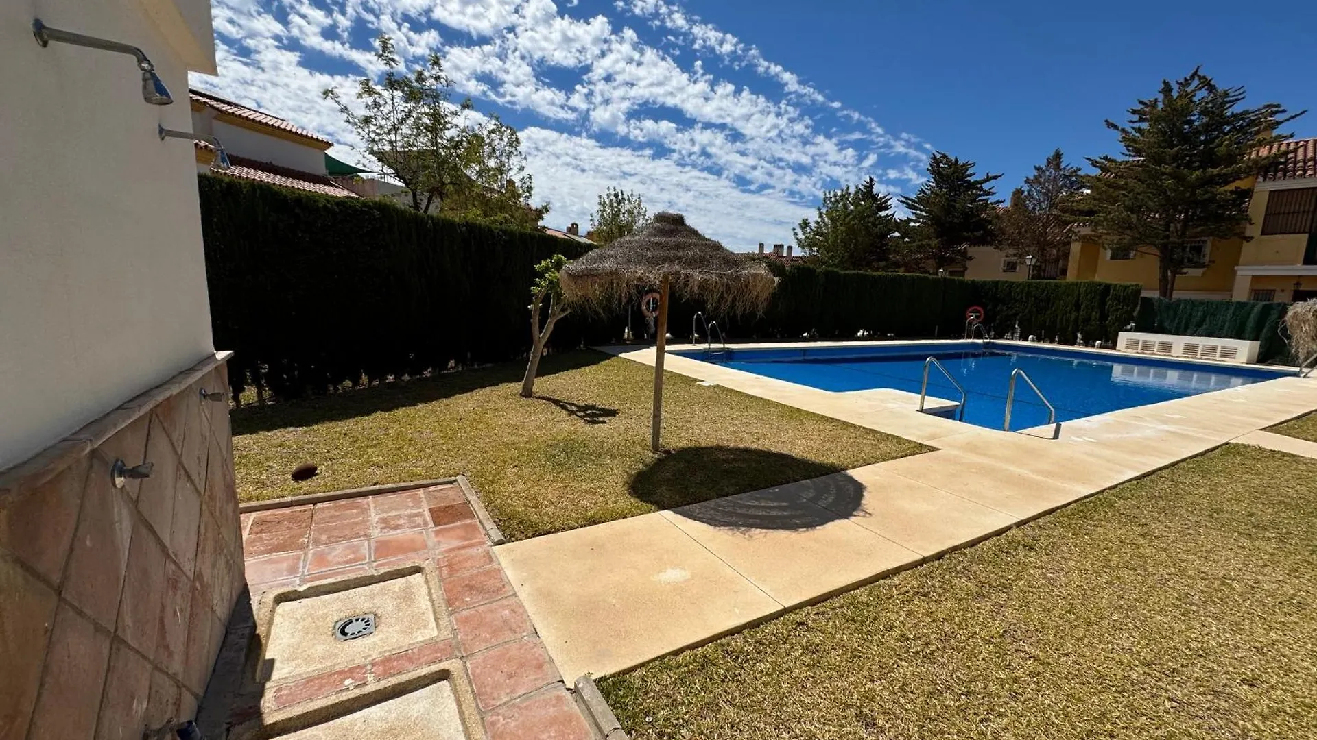Nuestro Atico Con Vistas Al Mar Terraza, Piscina Y Parking Apartment Malaga 0*,