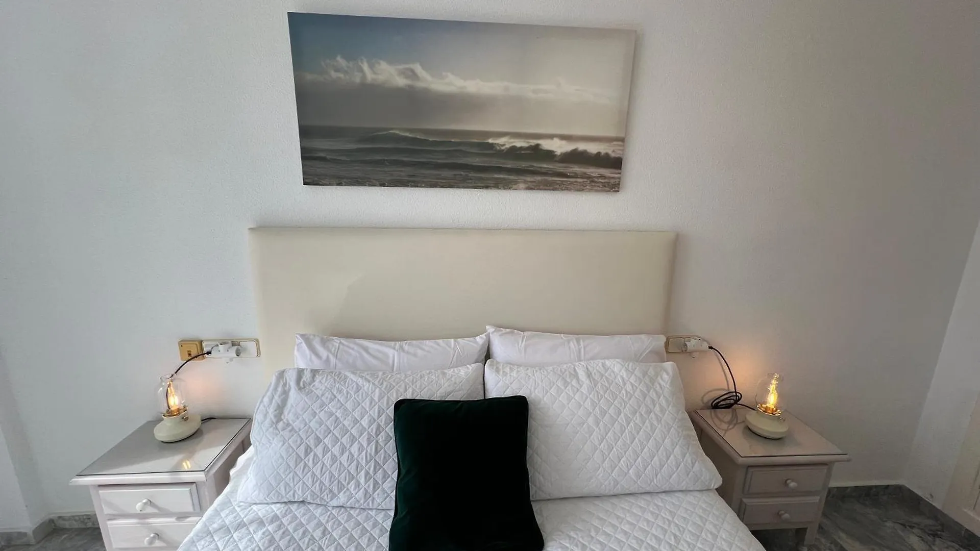 Nuestro Atico Con Vistas Al Mar Terraza, Piscina Y Parking Daire Málaga 0*,  İspanya